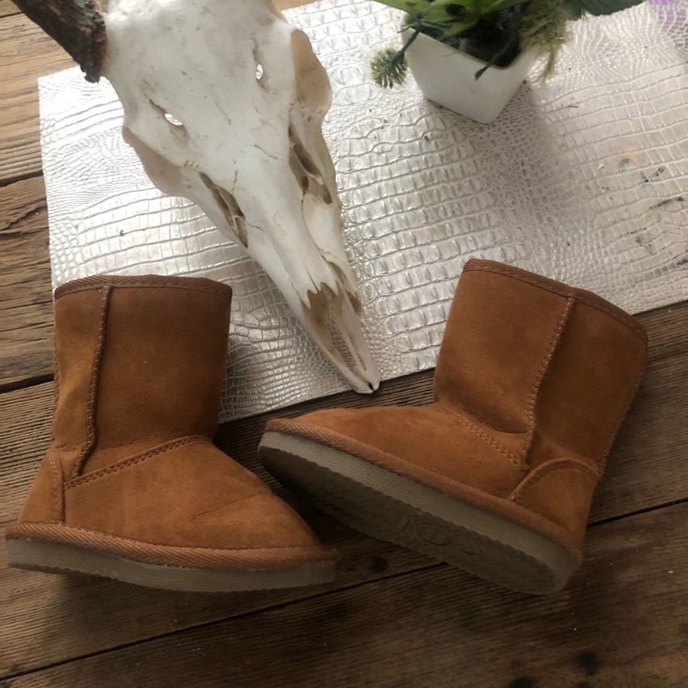 👶 Harper Canyon Brown Boots with Suede Exterior